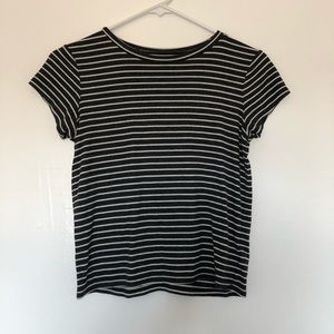 american eagle grey and white striped shirt